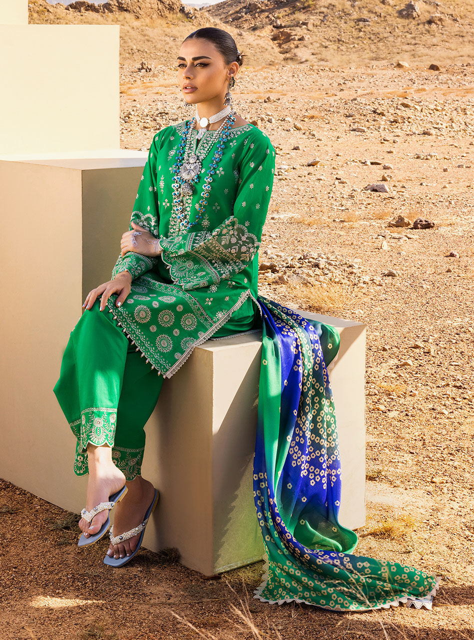 Zainab Chottani | Luxury Chikankari | 5A