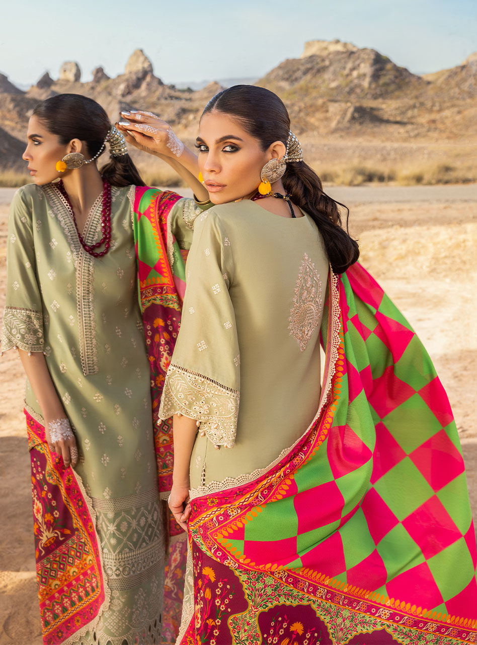 Zainab Chottani | Luxury Chikankari | 10B