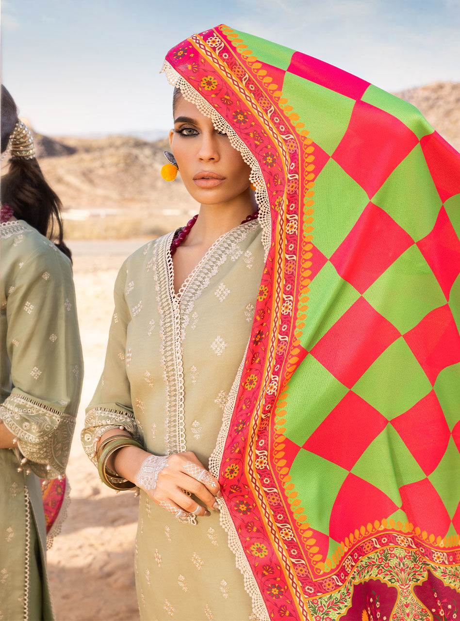 Zainab Chottani | Luxury Chikankari | 10B
