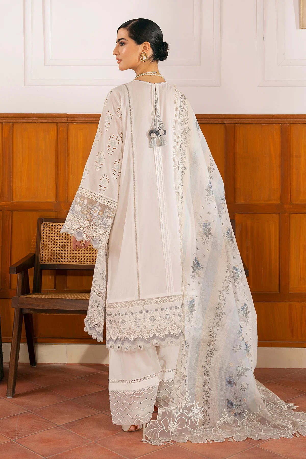 Baroque | EMBROIDERED SWISS LAWN | SL11-D01