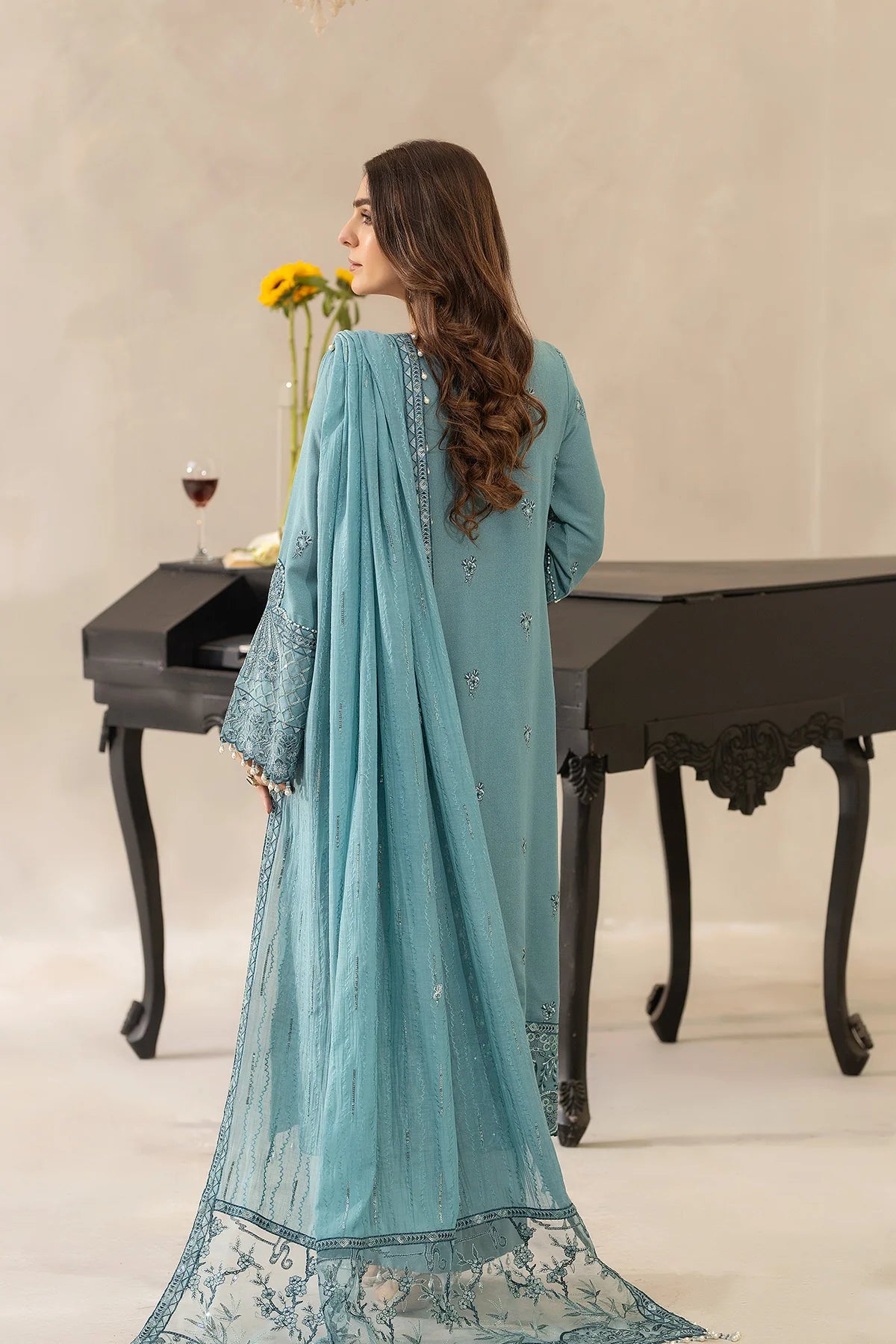 RAEESA | EMBROIDERED KARANDI | DK:003