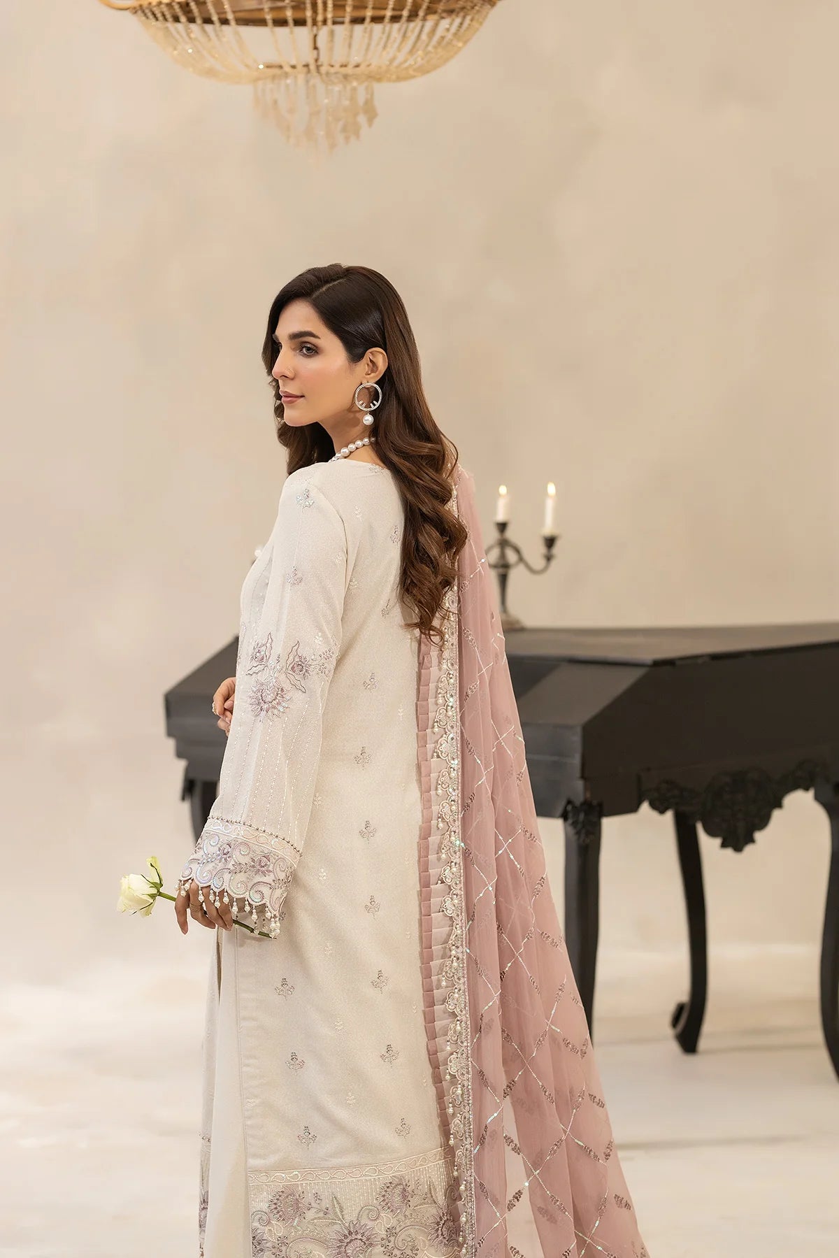 RAEESA | EMBROIDERED KARANDI | DK:005