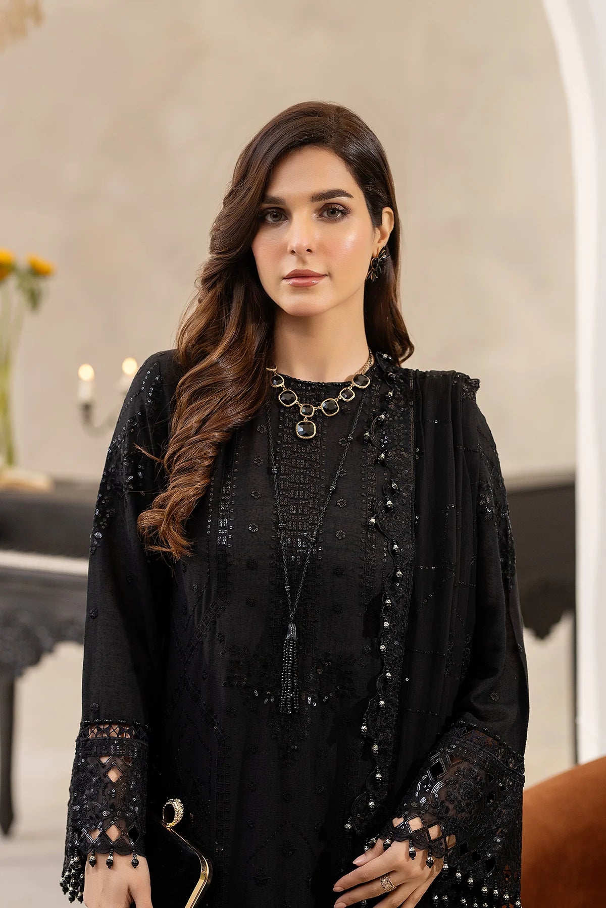 RAEESA | EMBROIDERED KARANDI | DK:006