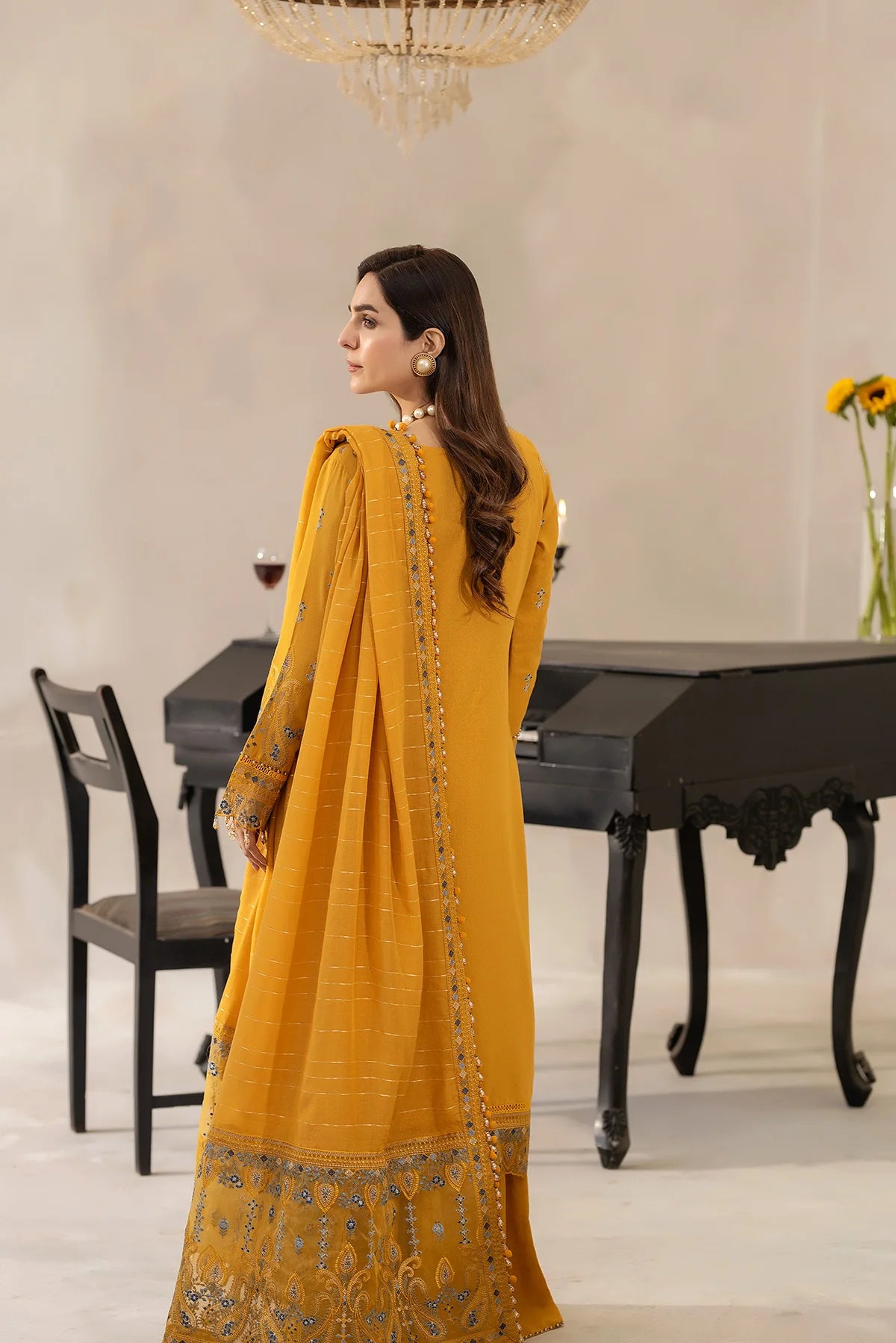 RAEESA | EMBROIDERED KARANDI | DK:008