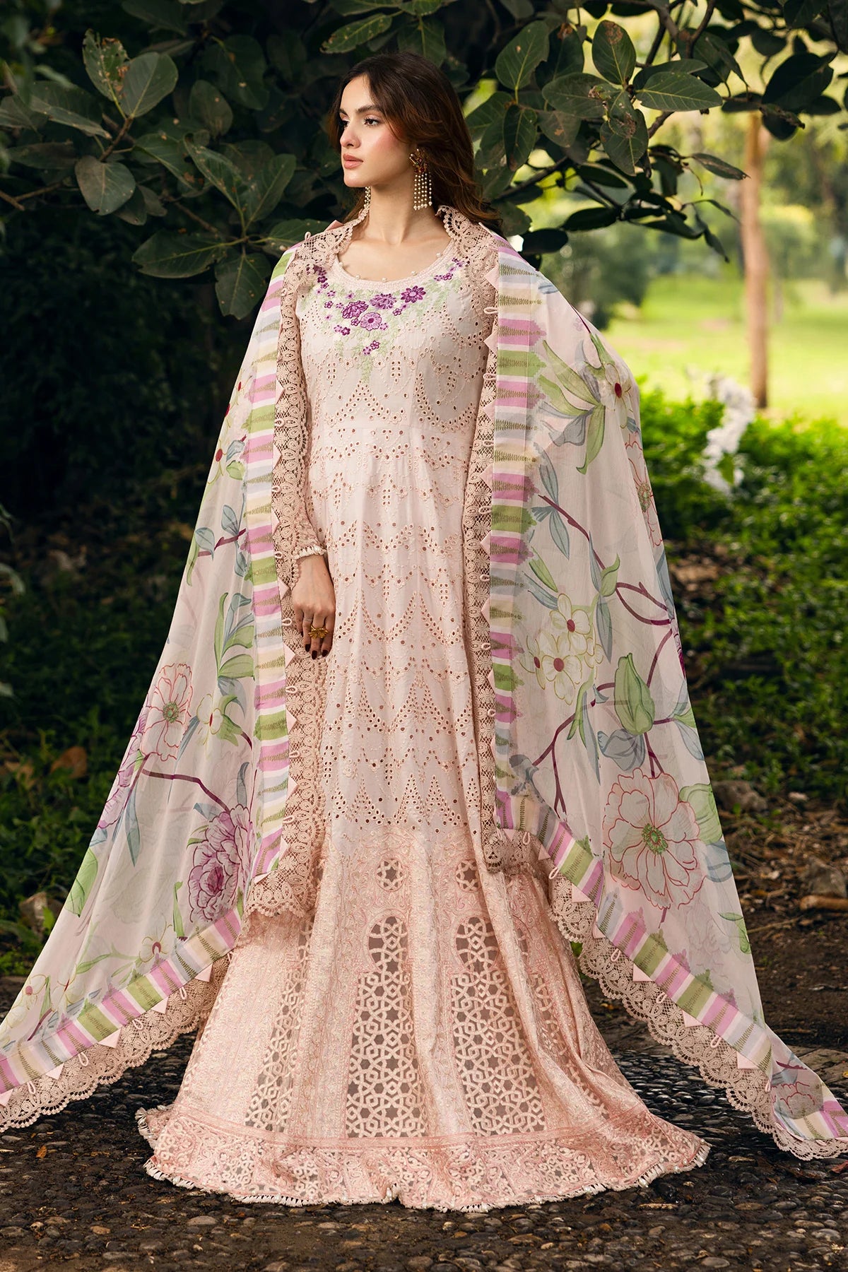 Raeesa | Garden of Eve Luxury Lawn 25 | Eris_A