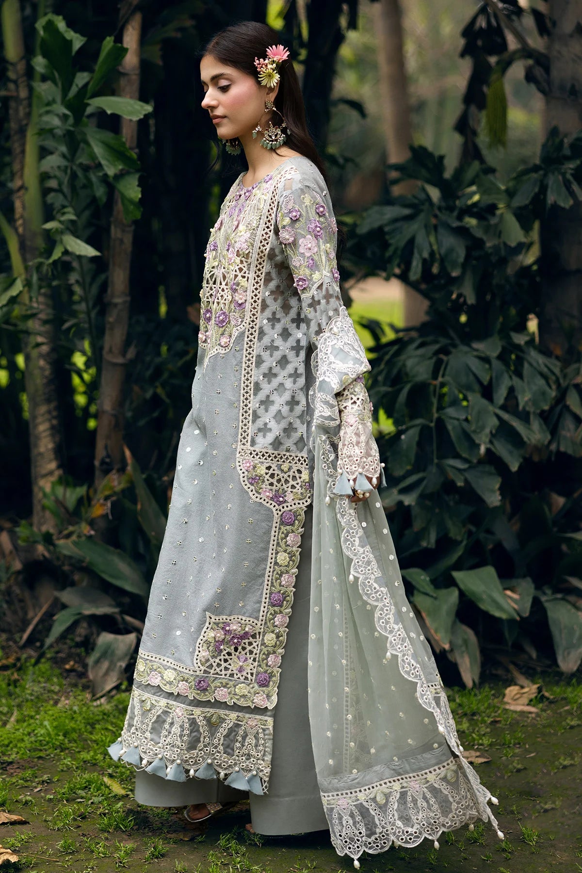 Raeesa | Garden of Eve Luxury Lawn 25 | Evanna_A