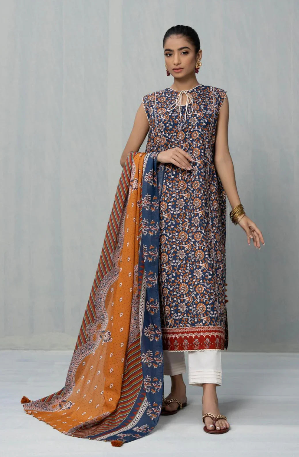 SAPPHIRE | PRINTED LAWN 25 | D10