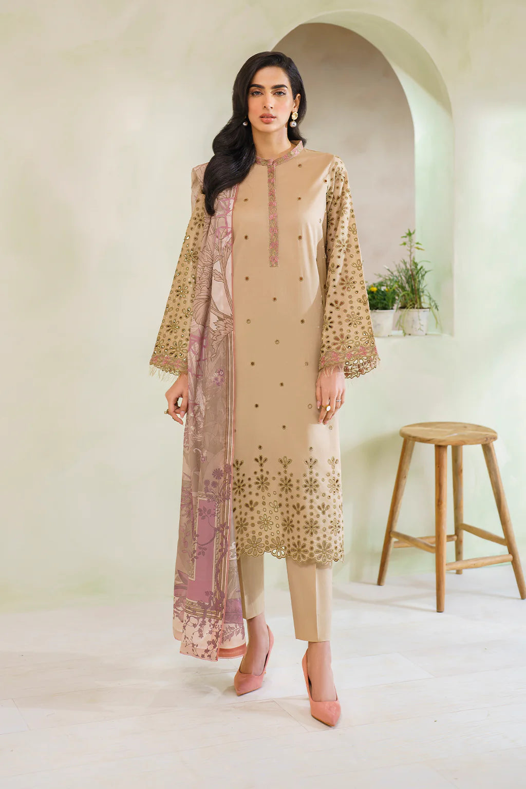 Iznik | Online Exclusive Lawn | UE-302