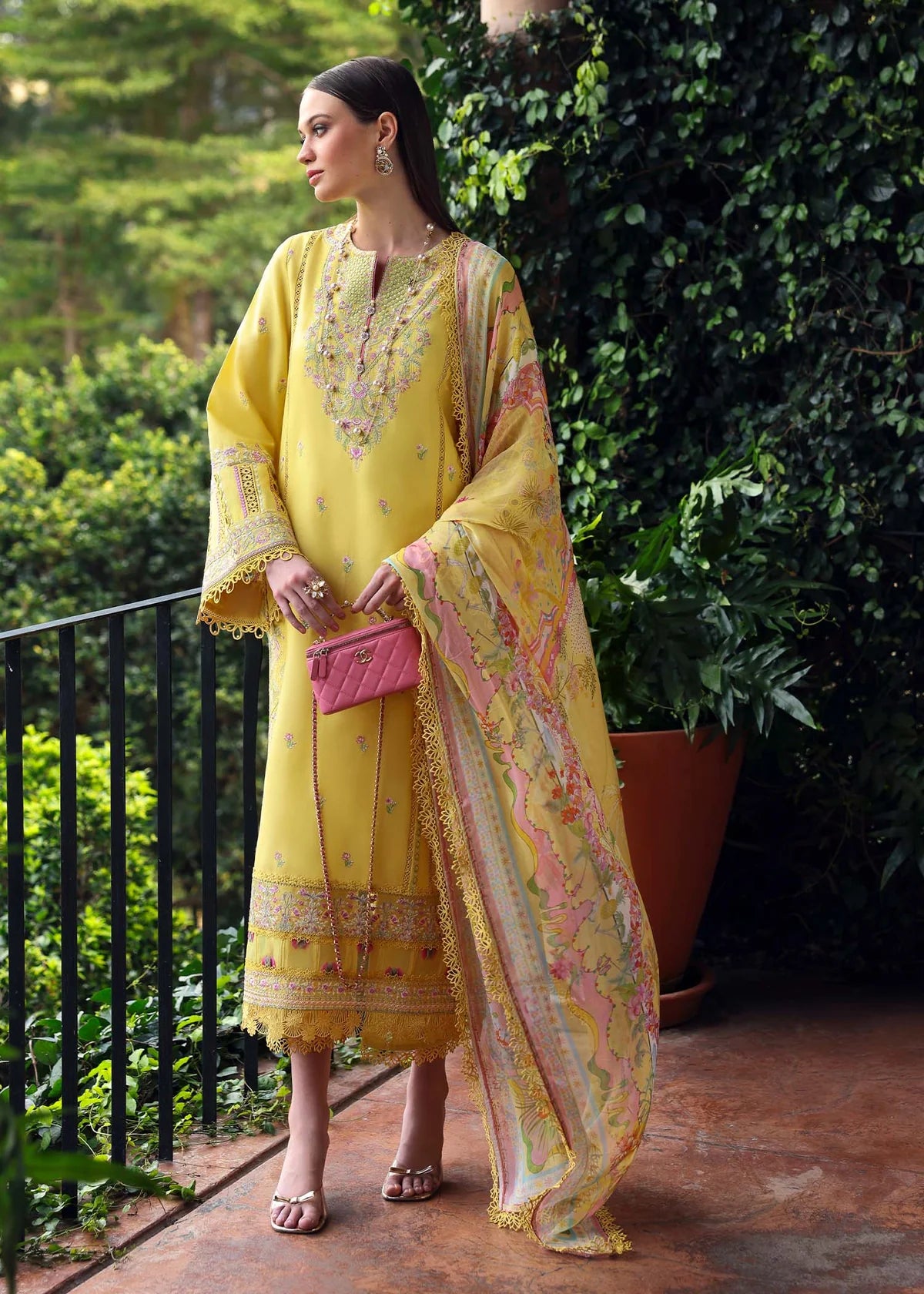 KANWAL MALIK | ZAINA LAWN 25 | Raiha
