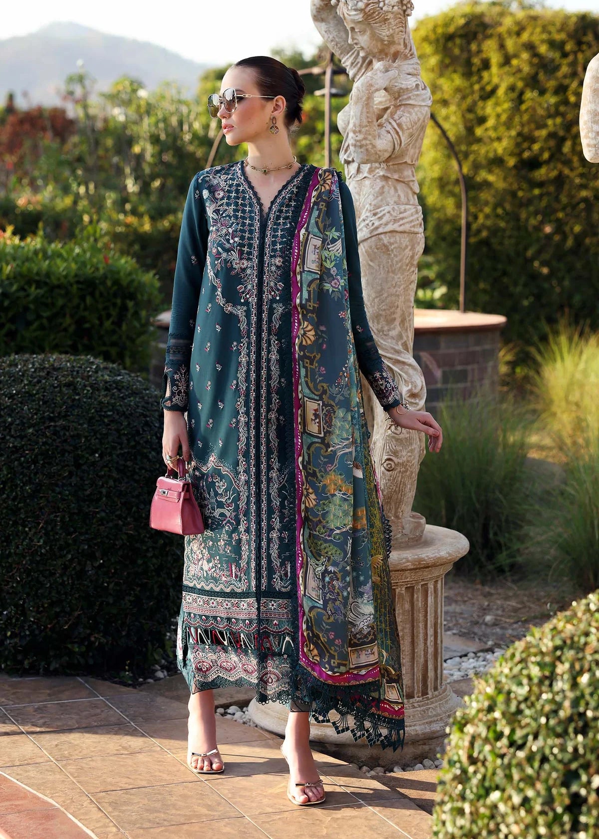 KANWAL MALIK | ZAINA LAWN 25 | Livia