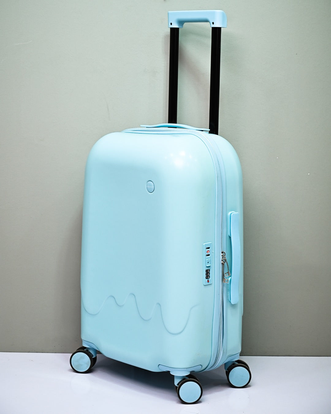 TRAVEL BAG | D6
