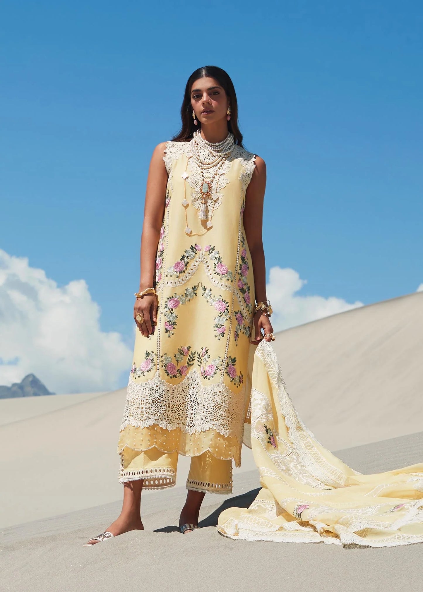 Crimson | SAIRA SHAKIRA LUXURY LAWN 2023 | Serendipity - D3 A