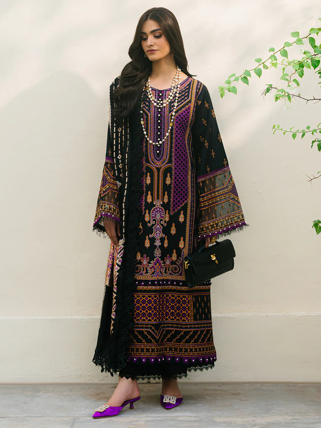 BIN ILYAS | OLIVIA WINTER | 522 - B
