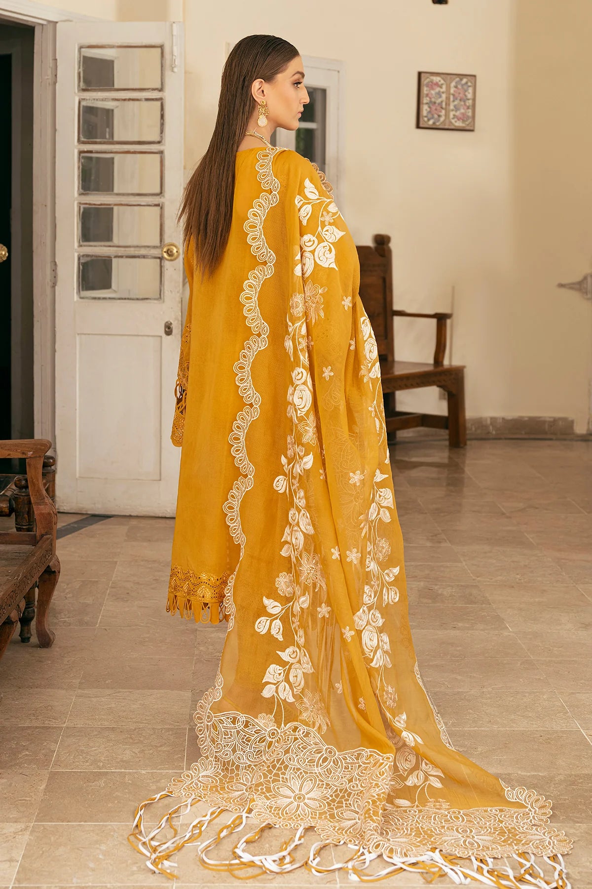 Baroque | EMBROIDERED SWISS LAWN | SL11-D06