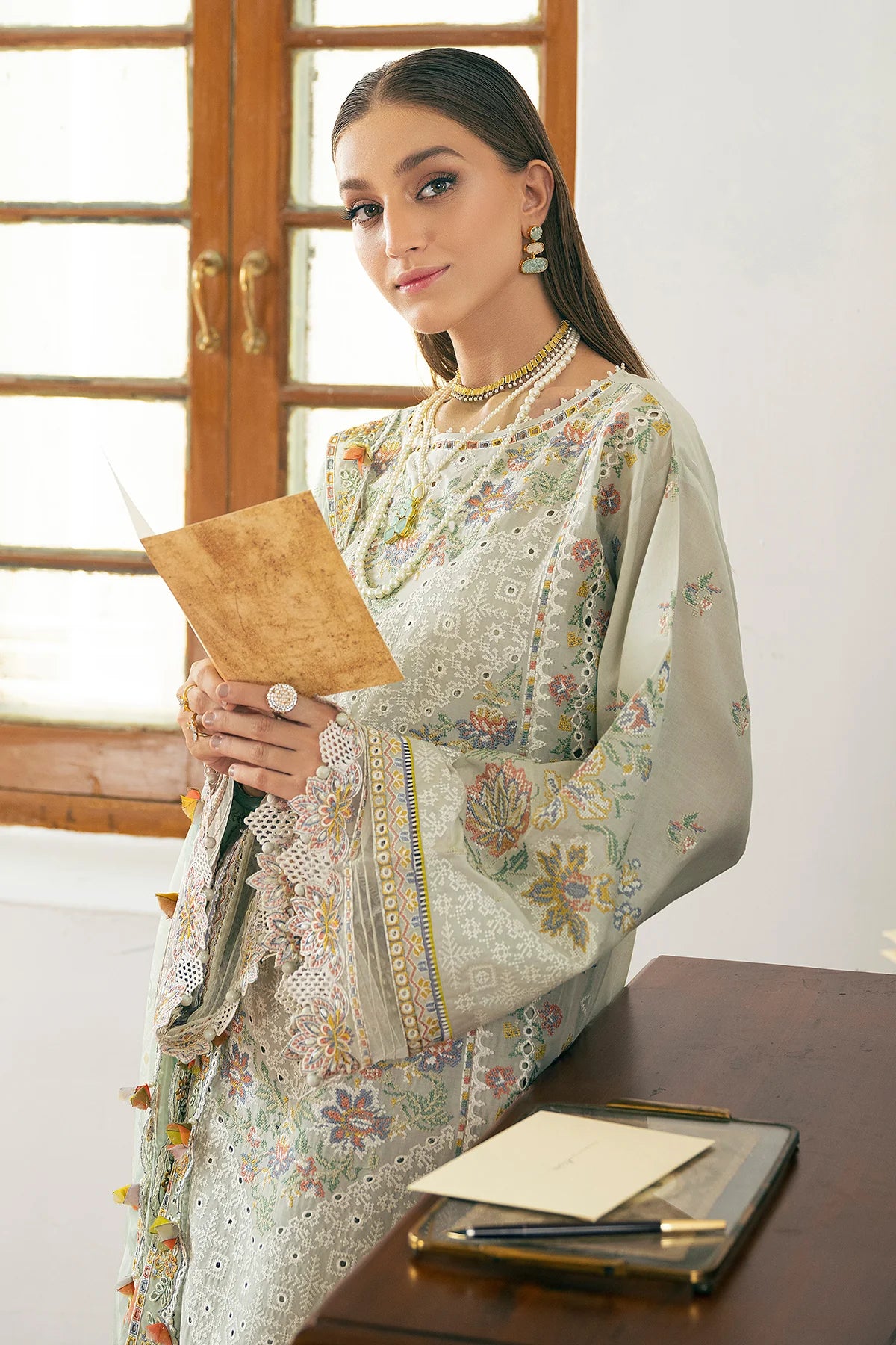 Baroque | EMBROIDERED SWISS LAWN | SL11-D07