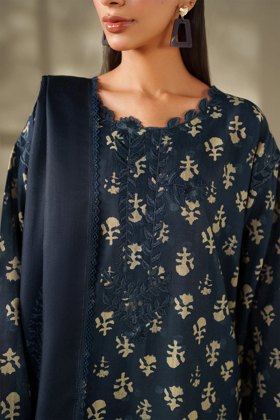 IZNIK | PRINTED KHADDAR | UE-560