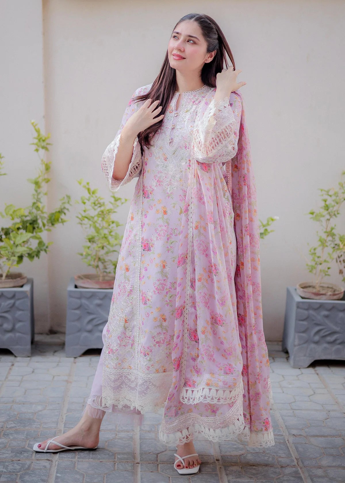 KANWAL MALIK | ZAINA LAWN 25 | Zuri