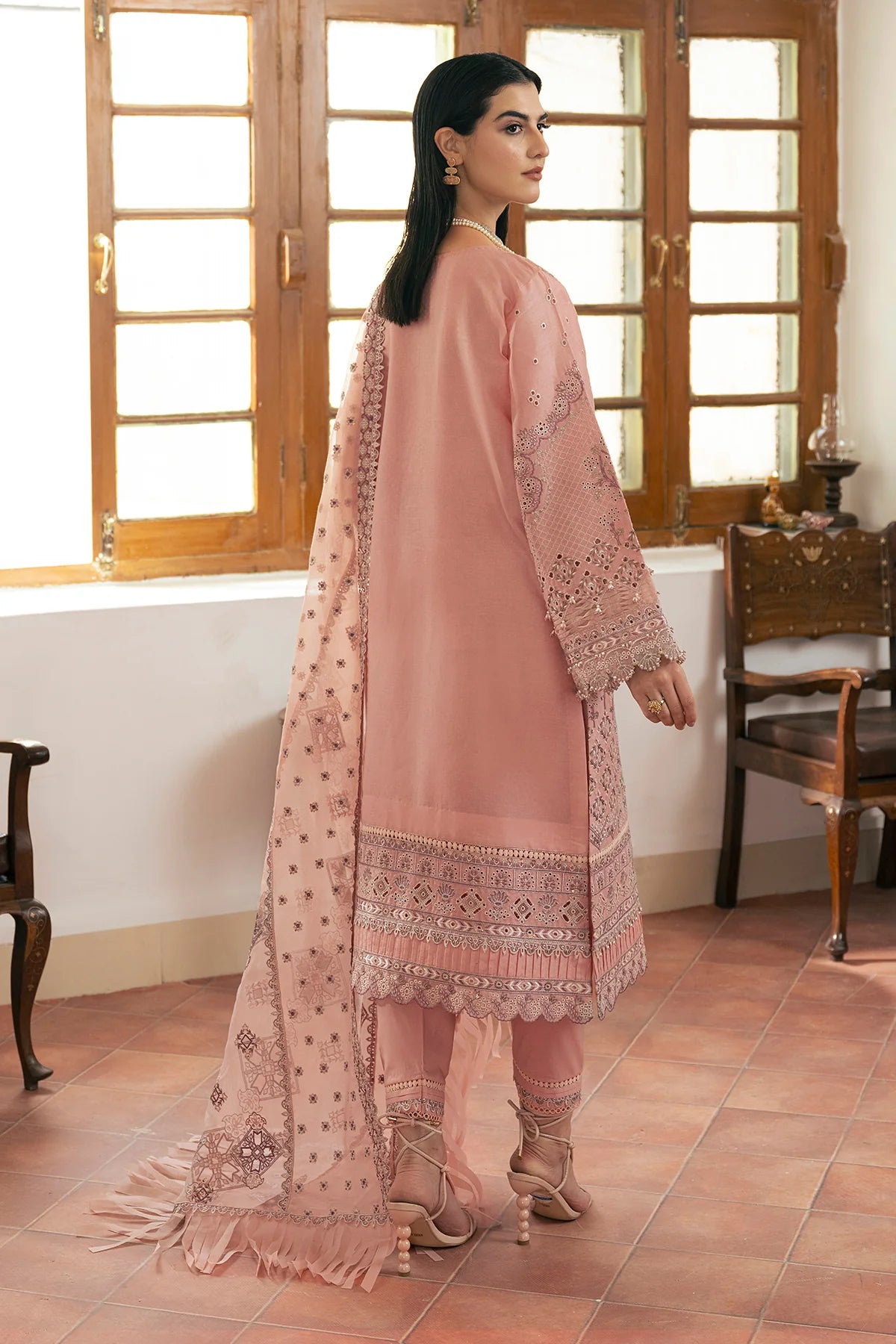 Baroque | EMBROIDERED SWISS LAWN | SL11-D08