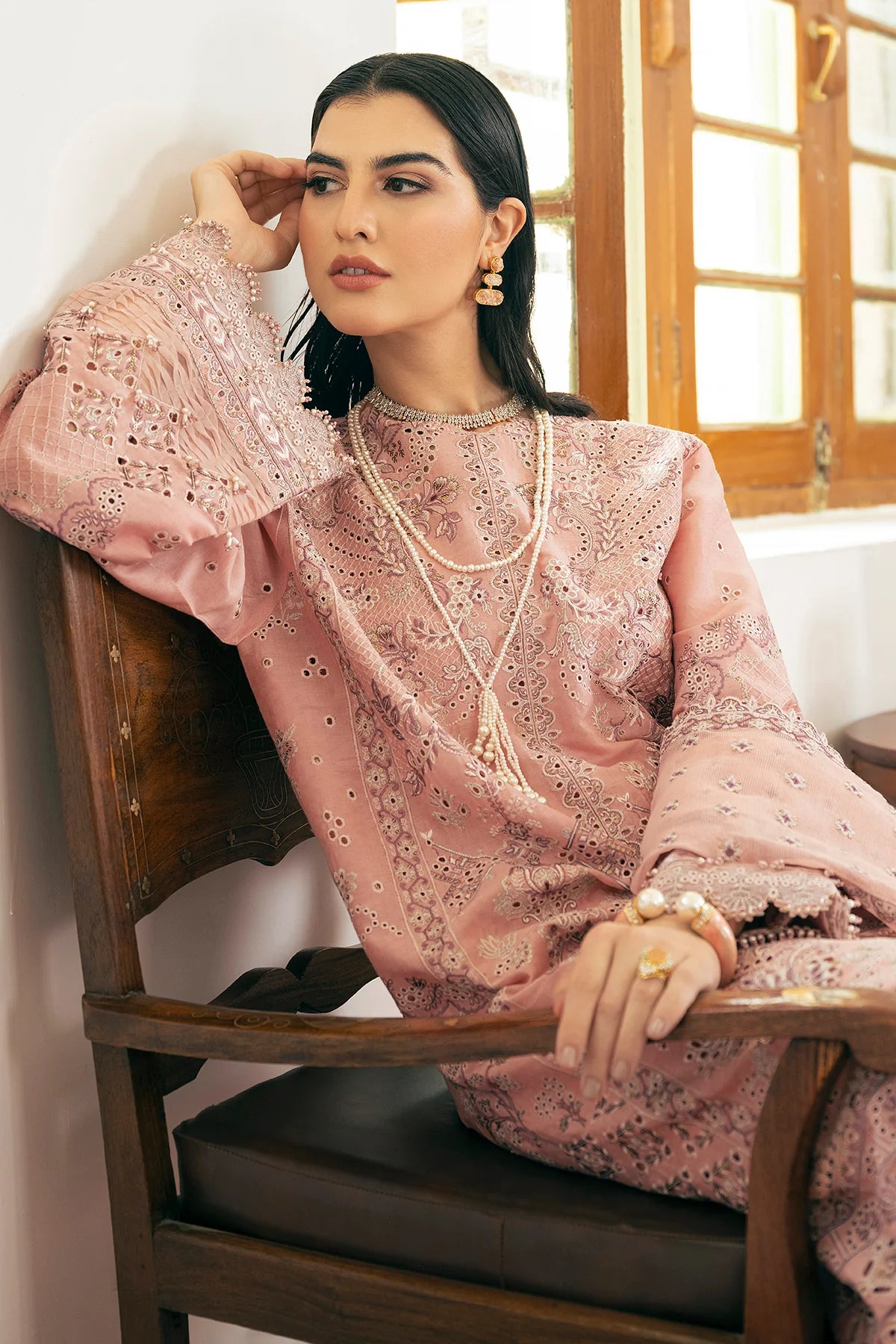 Baroque | EMBROIDERED SWISS LAWN | SL11-D08