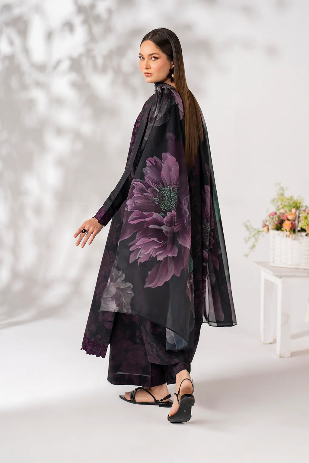 Iznik | Online Exclusive Lawn | UE-270