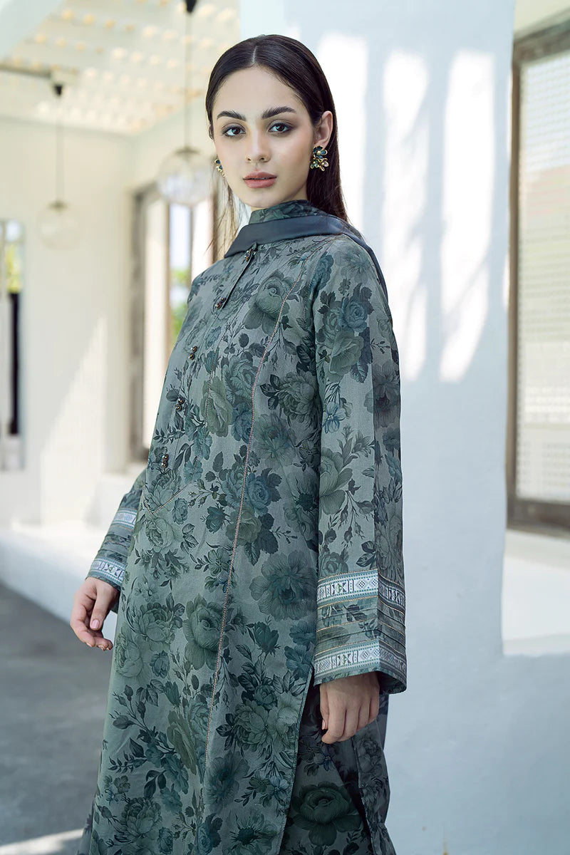 Baroque | Online exclusive lawn | UF-551