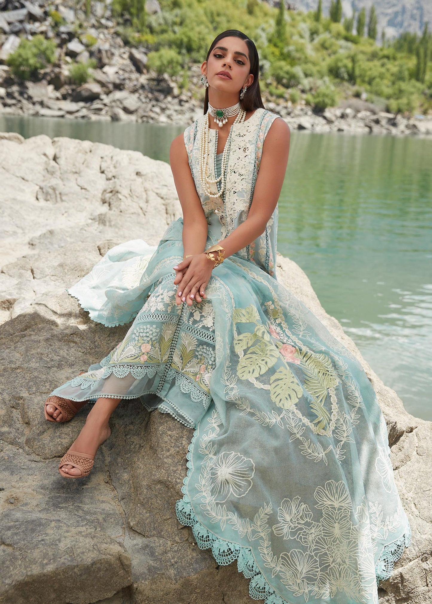 Crimson | SAIRA SHAKIRA LUXURY LAWN 2023 | Chikkankari Affair - D2 A
