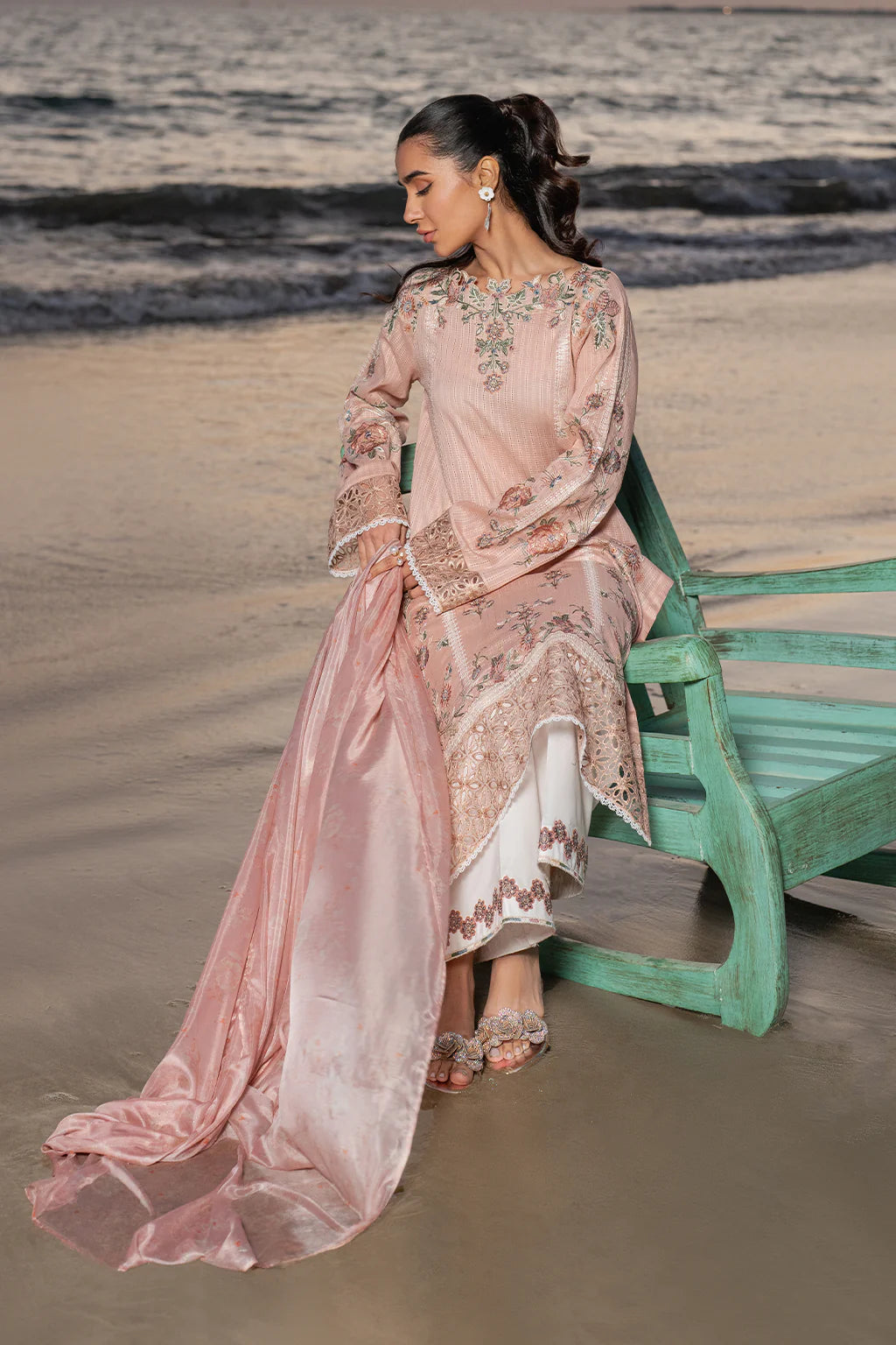 Iznik | Online Exclusive Lawn | UE-382