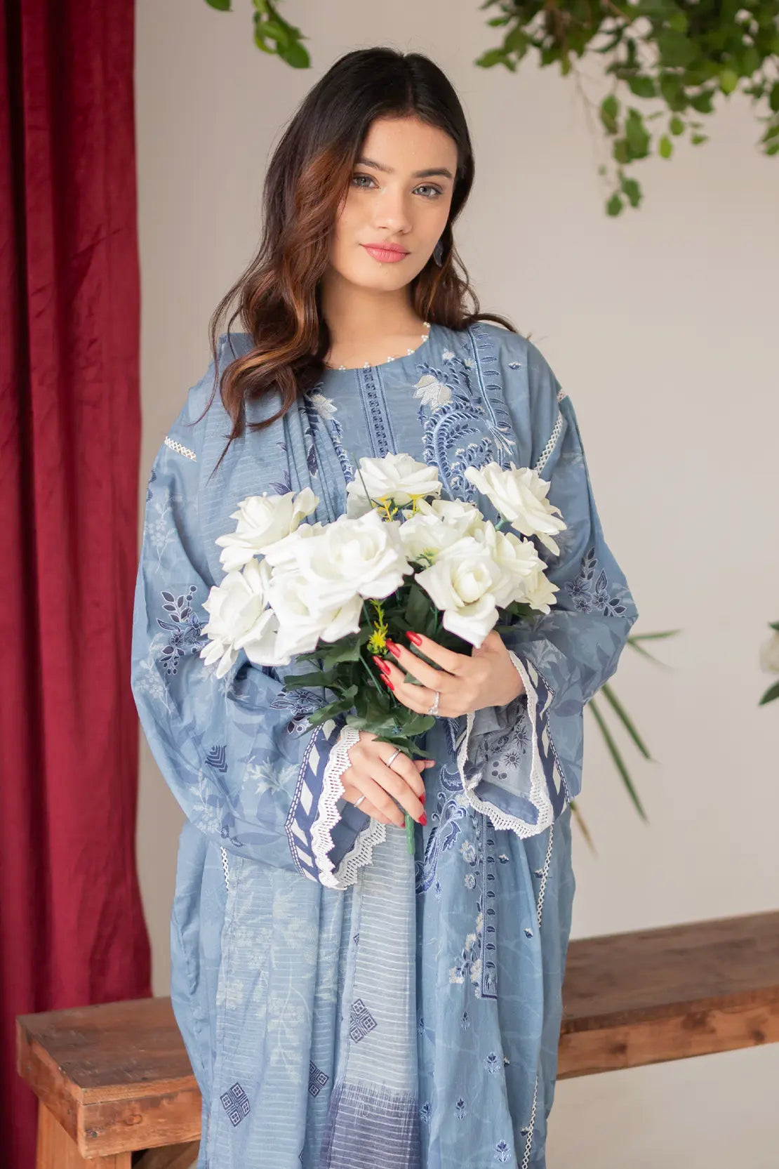 3 Piece - Embroidered Lawn - 8680