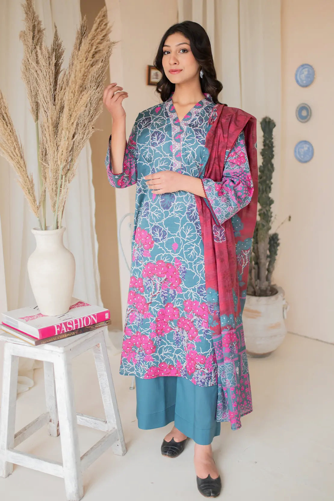 3 Piece Digitally printed Lawn - 8182