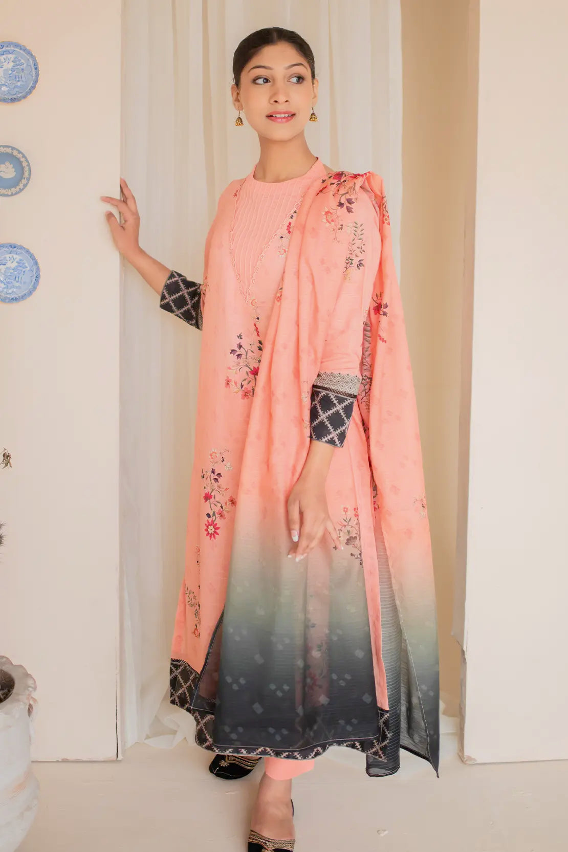 3 Piece Digitally printed Lawn - 8187