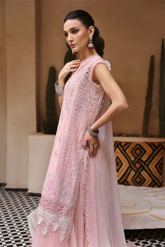 Maria B. | LAWN 25 | D-2511-A