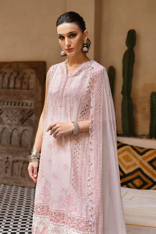 Maria B. | LAWN 25 | D-2511-A