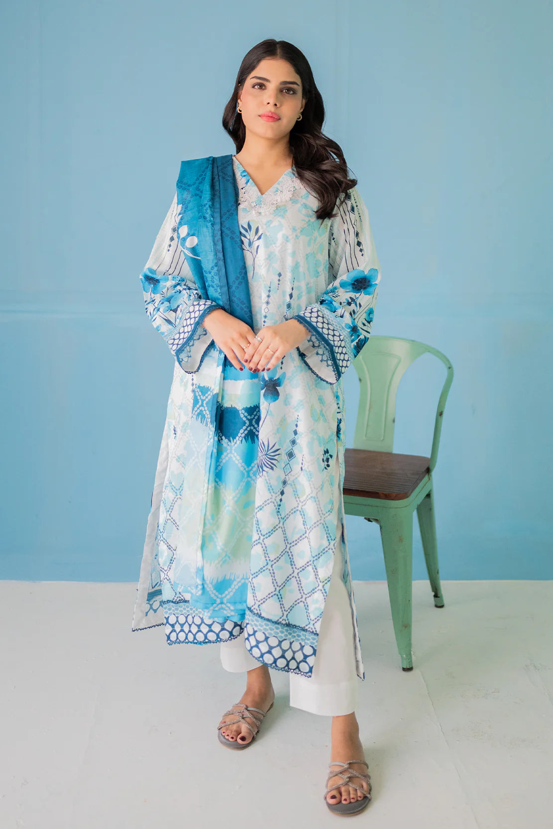3 Piece Digitally Printed Lawn - 9004