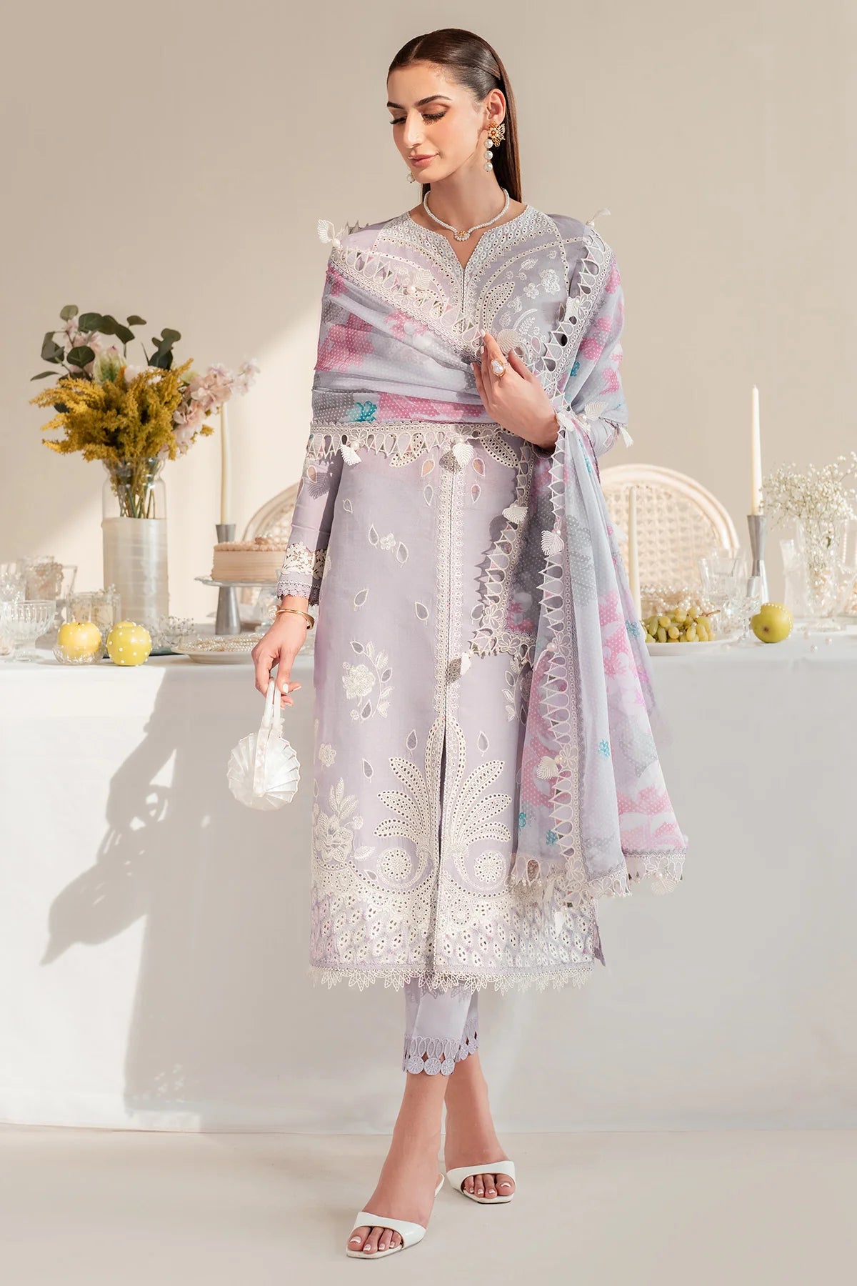 JAZMIN | IRIS LUXURY | D06