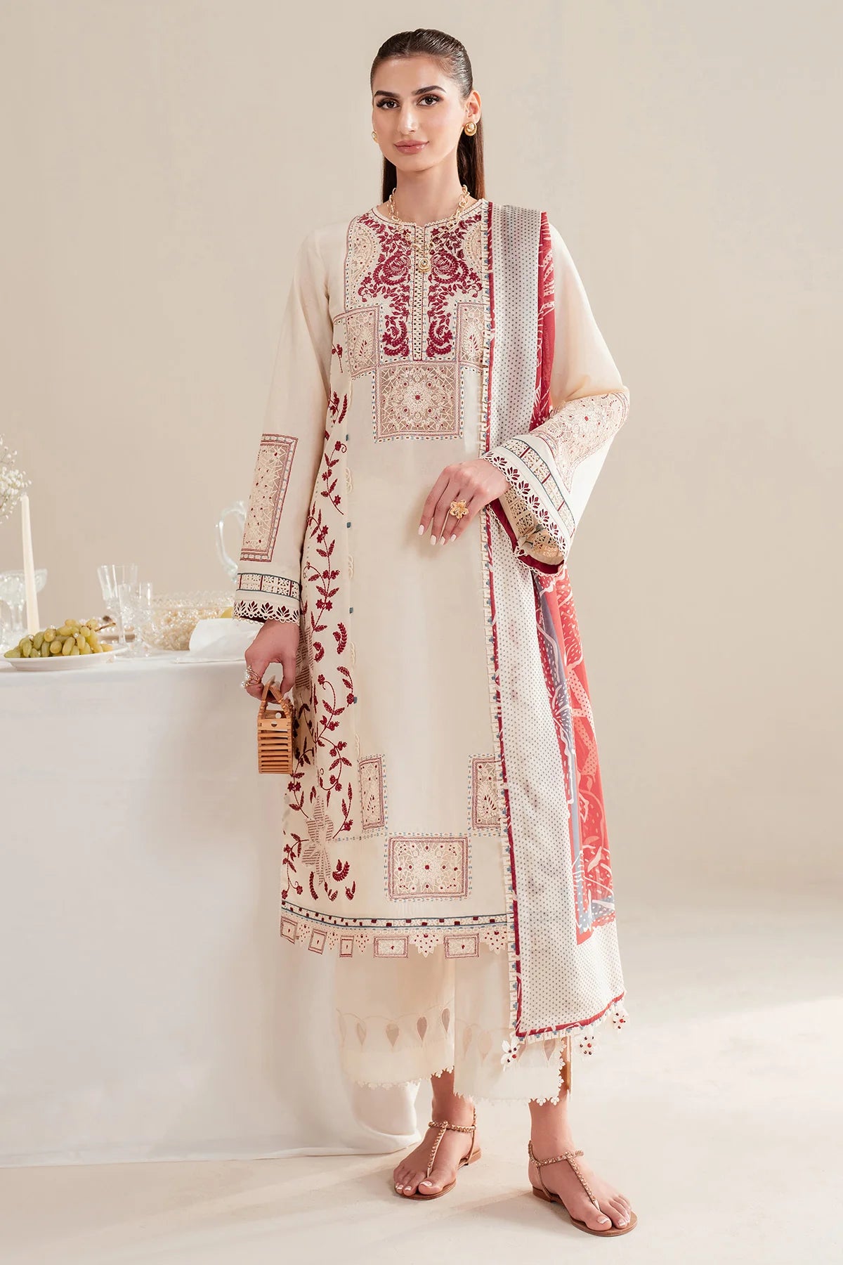 JAZMIN | IRIS LUXURY | D02