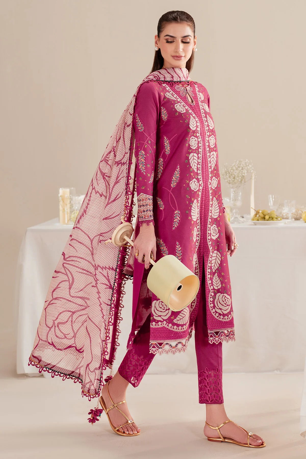 JAZMIN | IRIS LUXURY | D05