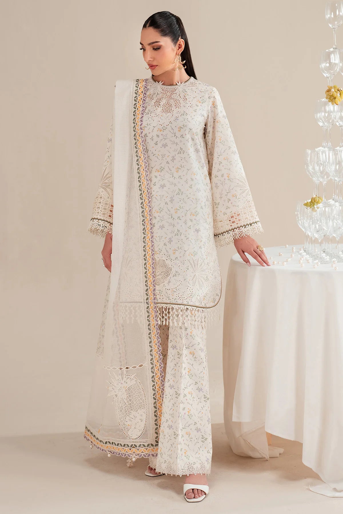 JAZMIN | IRIS LUXURY | D09