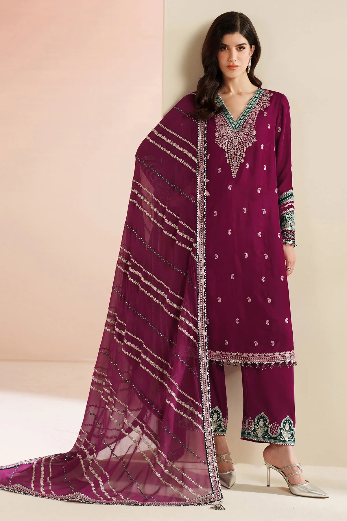 Jazmin | Embroidered Velvet | VVF D-6