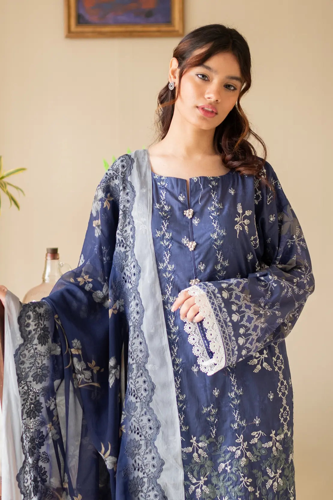 3 Piece - Embroidered Luxury Lawn - 8149