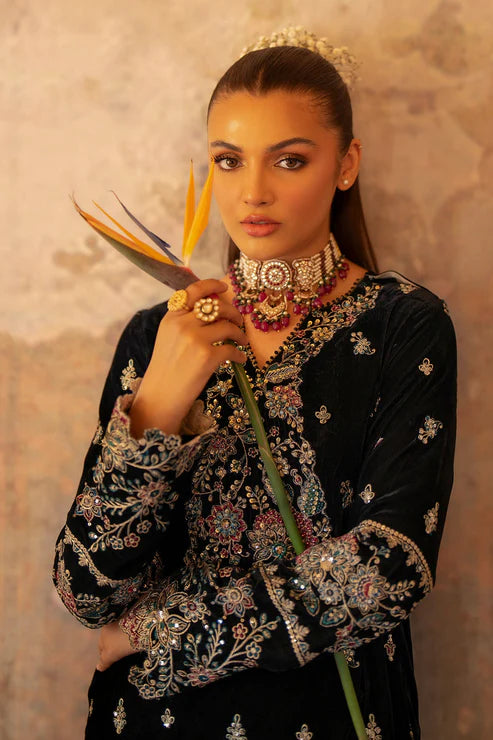 EMAAN ADEEL | FESTIVE VELVET | Ishaan