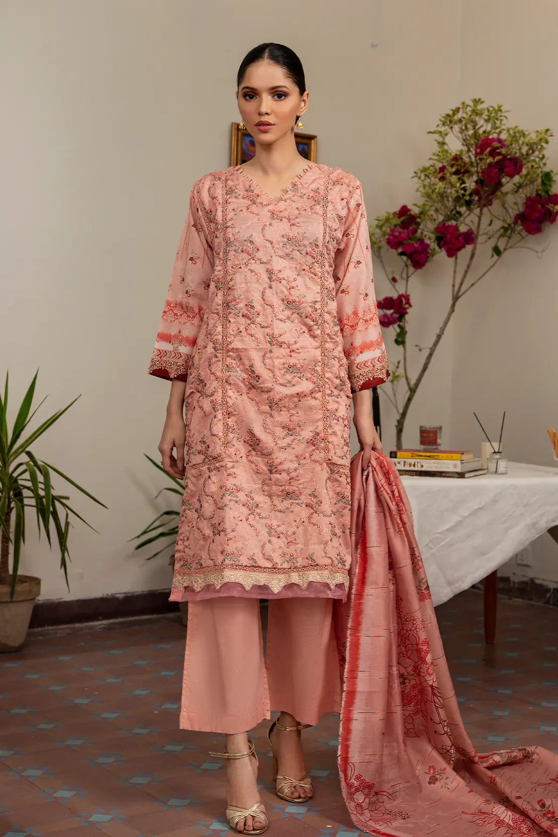3 Piece - Embroidered Luxury Lawn - 7433