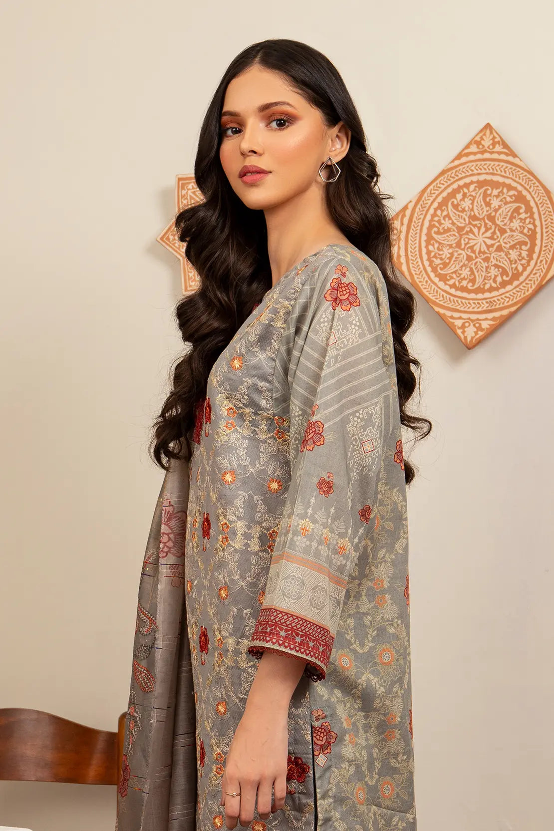 3 Piece - Embroidered Luxury Lawn - 7434