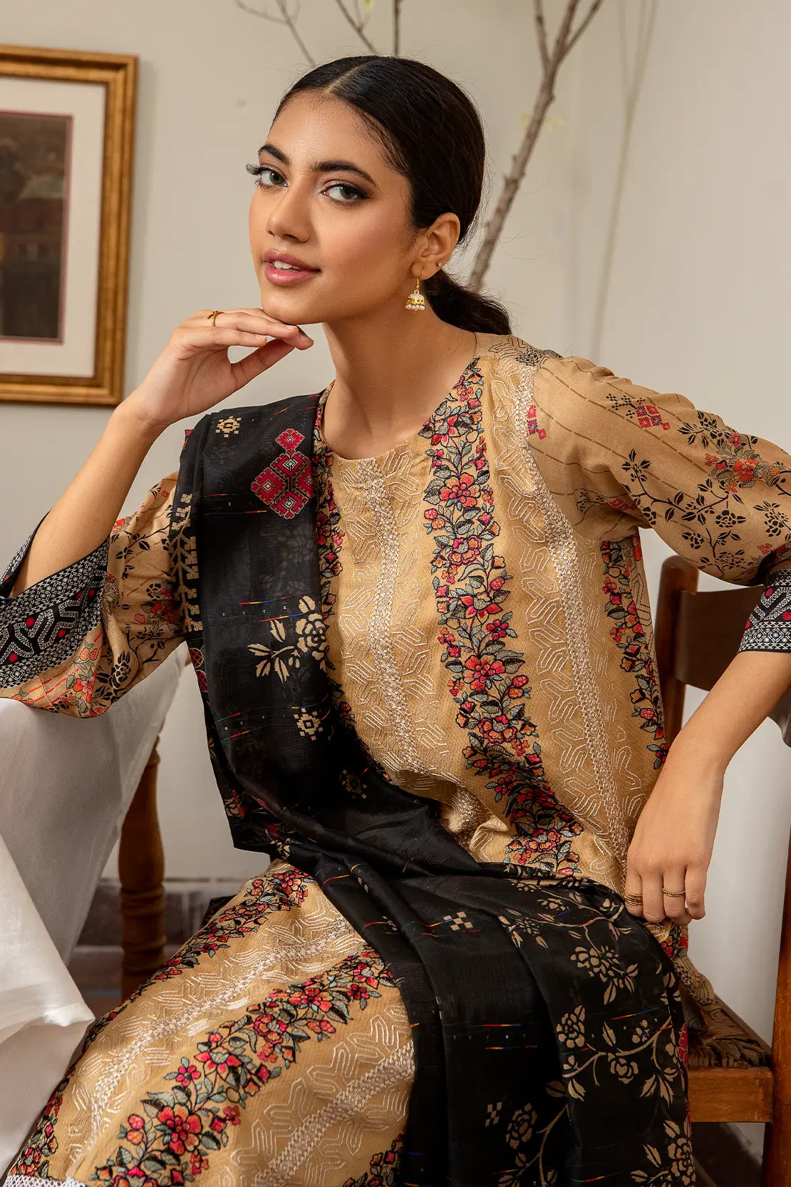 3 Piece - Embroidered Luxury Lawn - 7436