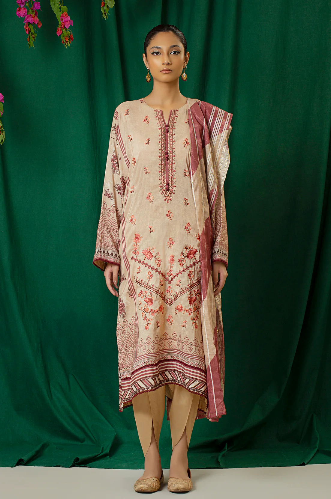 3 Piece - Embroidered - 8325