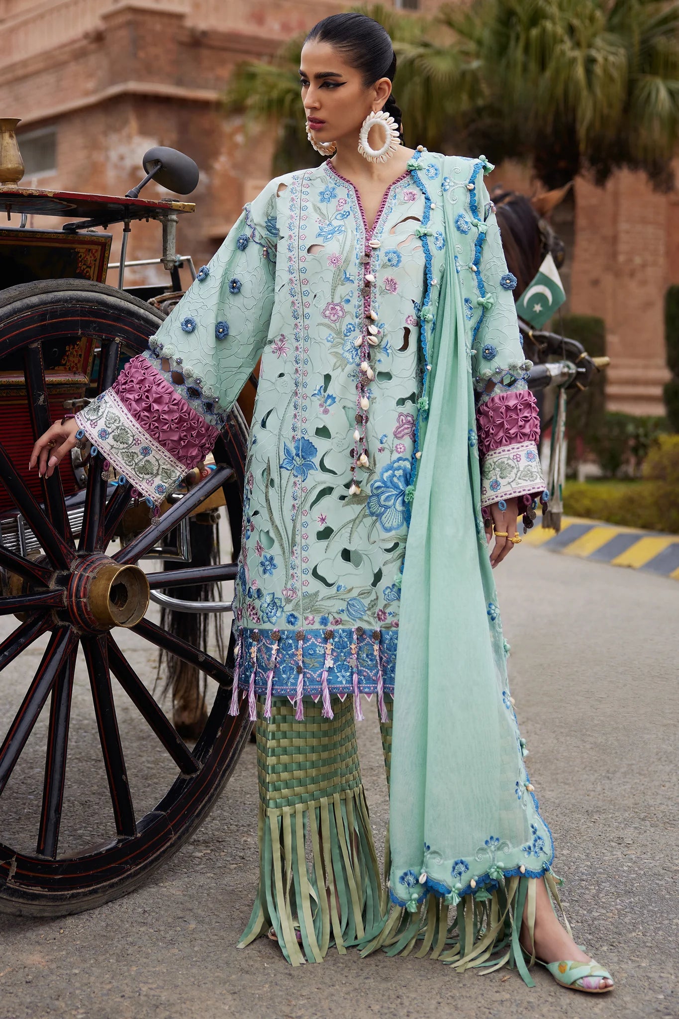 ELAN | LAWN 25 | AMARA