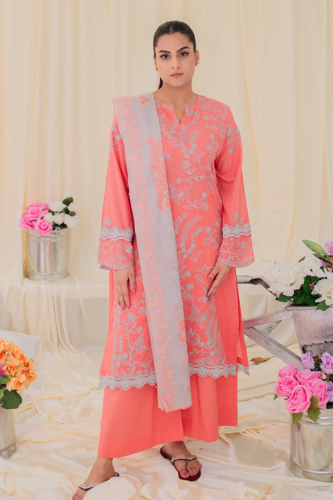 3 Piece - Embroidered Lawn - 8663