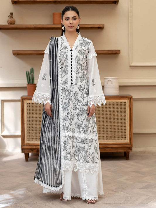 Zainab Fatima | Embrodied Lawn 25 | D10