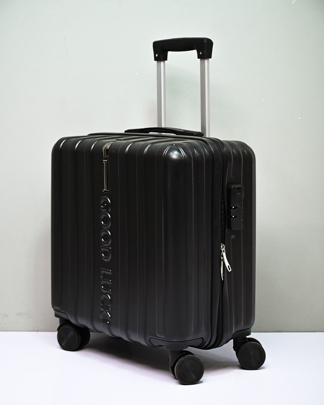 TRAVEL BAG | D8