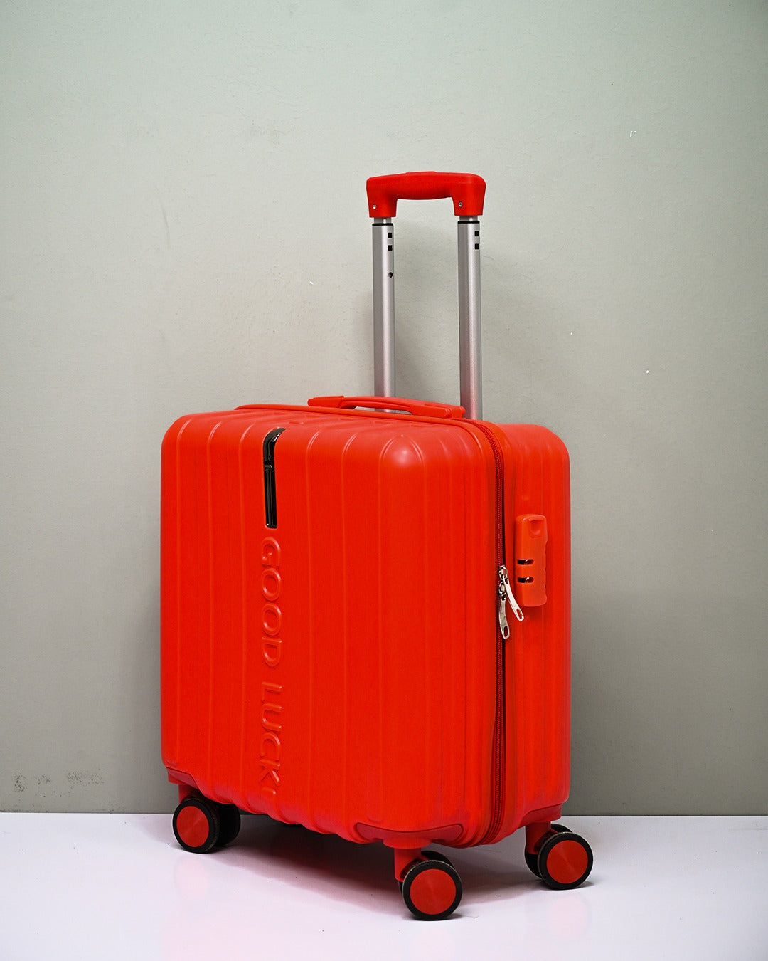 TRAVEL BAG | D12