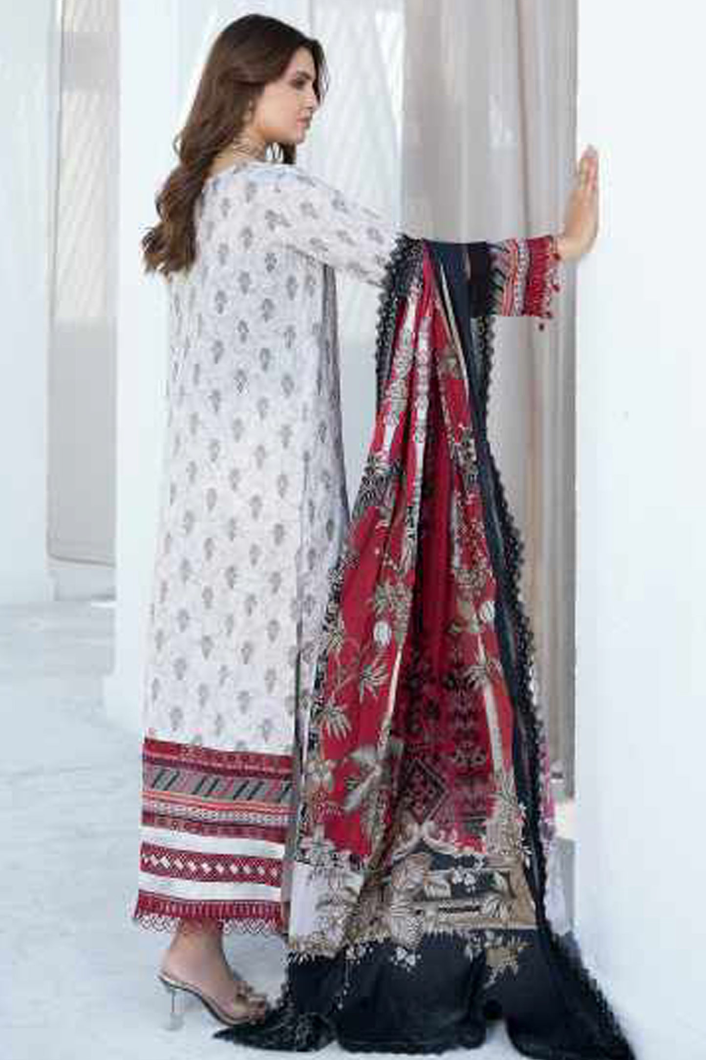 Mausummery | Lawn | 2024